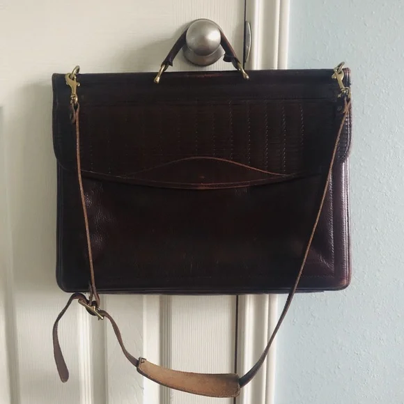 SOLD | Vintage Jack Georges Leather Messenger Bag - Picture 2 of 9